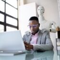 Bien-être et technologie : un robot-masseur, c'est possible ?